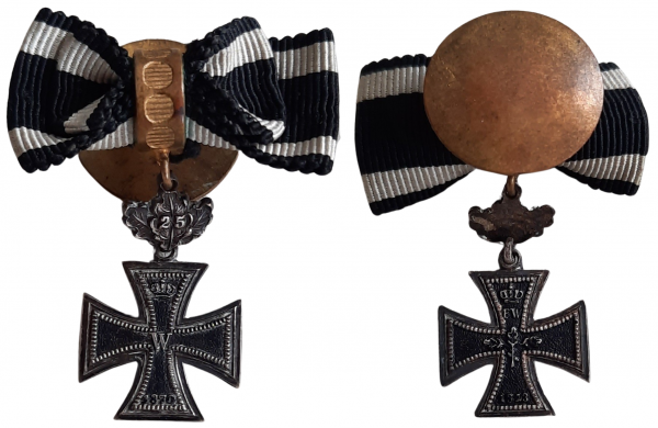 Knopflochdekoration - Eisernes Kreuz 1870 2. Klasse mit 25 Jahre Eichenlaub-Spange