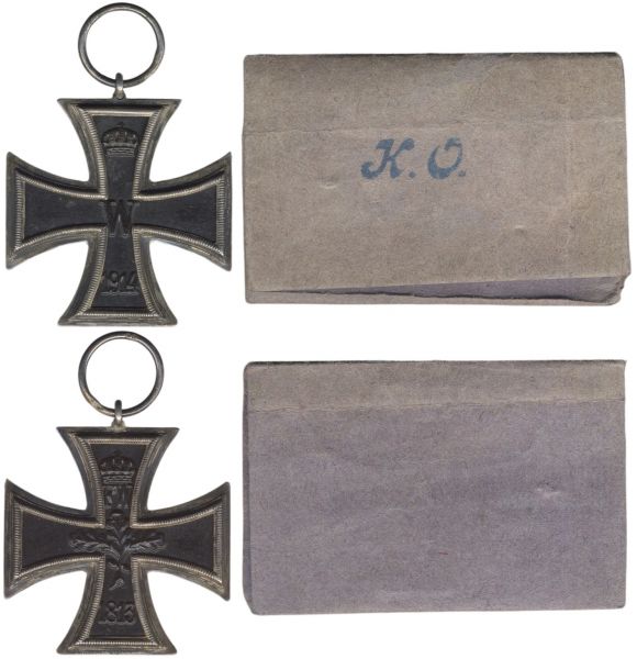 Eisernes Kreuz 1914 2. Klasse im Verpackungspapier