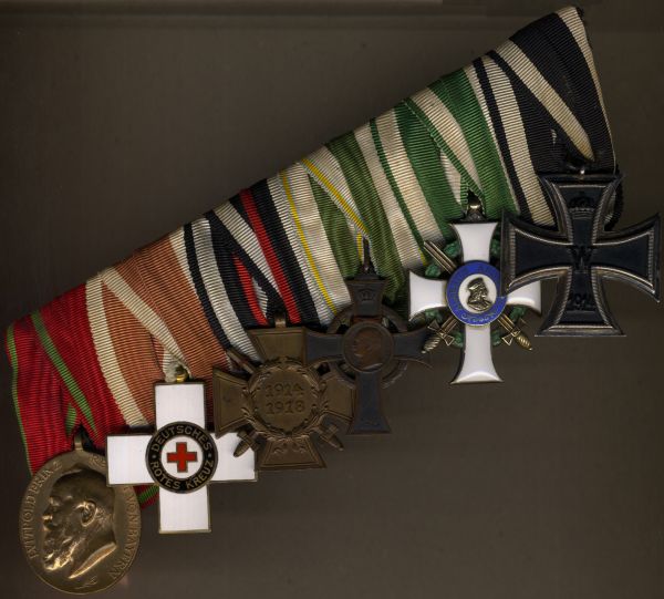 6er Frack-Ordensschnalle eines Weltkriegsoffiziers mit Sachsen, Bayern & Rotem Kreuz