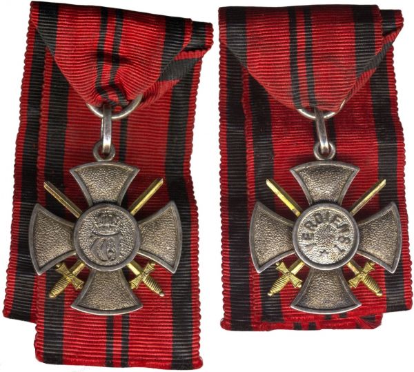 Württemberg, Verdienstkreuz mit Schwertern