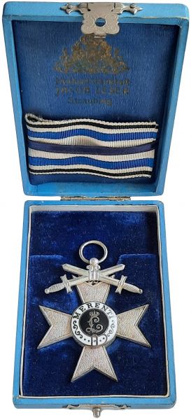Bayern, Militär-Verdienstkreuz 2. Klasse mit Schwertern im Etui