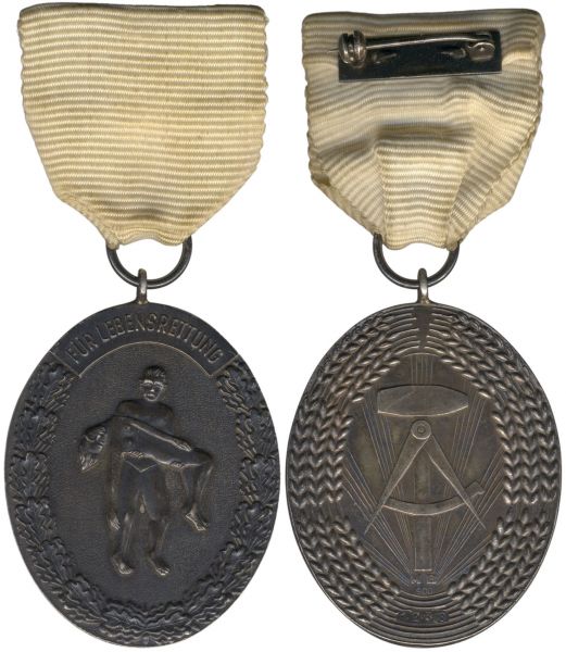 DDR, Rettungsmedaille (1. Modell)