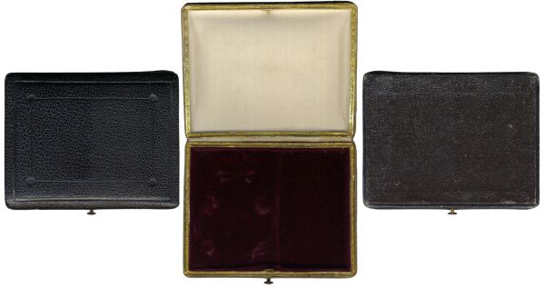 Etui zum Preußen, Hausorden von Hohenzollern Ritterkreuz mit Schwertern